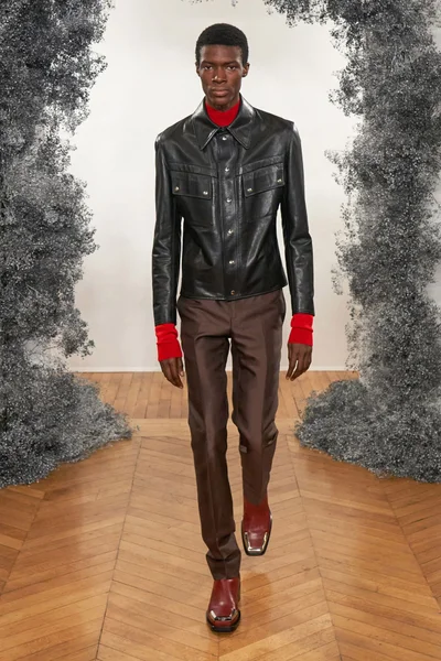 Look 5